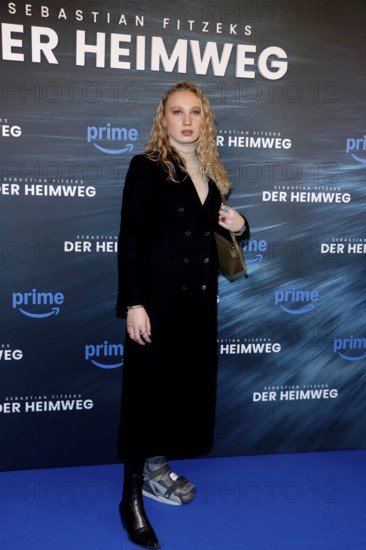 Helena Zengel at the premiere of FITZEKS DER HEIMWEG at the Delphi Filmpalast in Berlin on 14 January 2025