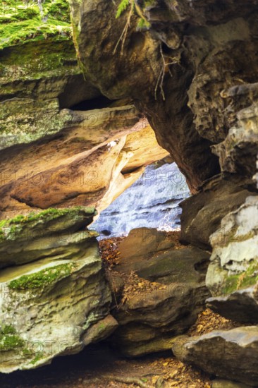 Sandstone of different colours on the Zschirnstein, Reinhardtsdorf-Schöna, Saxon Switzerland, Saxony, Germany