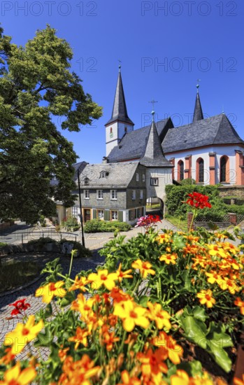 The fortified church Zum Heiligen Geist in Grafengehaig. It is one of the best-preserved and oldest fortified churches in Germany. Kulmbach District, Upper Franconia, Bavaria, Germany