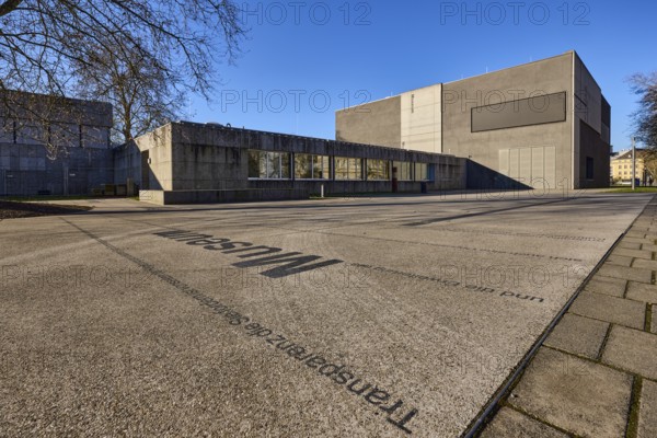 Saarland Museum, Modern Gallery, architect Hanns Schönecker, art gallery, modern architecture, trees, frog perspective, blue sky, cloudless, Bismarckstraße, Saarbrücken, state capital, regional association Saarbrücken, Saarland, Germany
