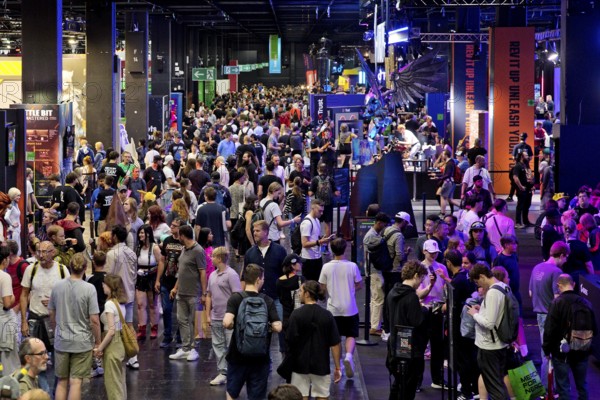 Crowds of visitors at Gamescom, the world's largest trade fair for computer games and consumer electronics, Cologne, Germany