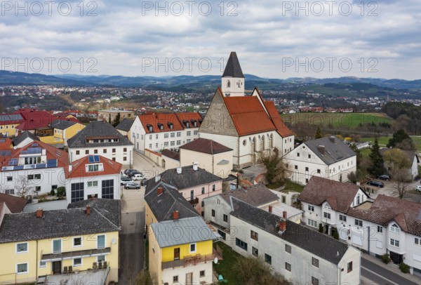 Drone image, local view, parish church, Wartberg ob der Aist, Mühlviertel, Upper Austria, Austria