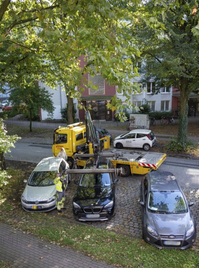 A tow truck at work, Germany, Hamburg, Hamburg, Hamburg, Federal Republic of Germany