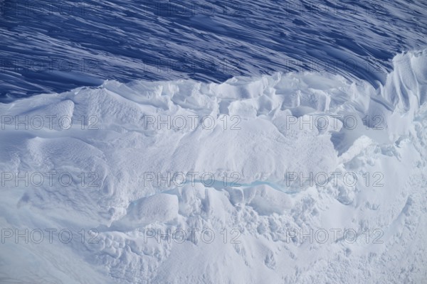Close-up of a snow cornice, Gemmi Pass, Plattenhörner, Leukerbad, Leuk, Valais, Switzerland