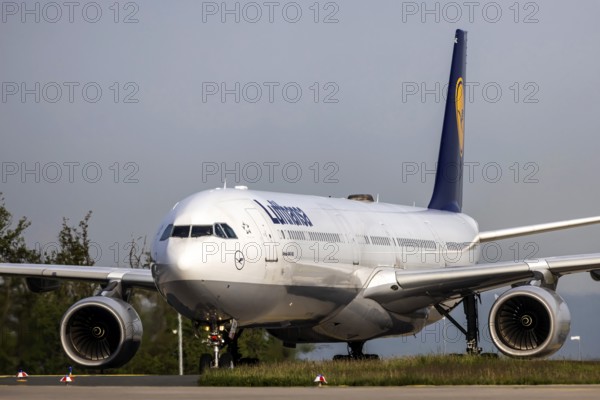 Aircraft at Fraport Airport shortly after landing, Airbus A340-600 of the airline Lufthansa. Frankfurt am Main, Hesse, Germany
