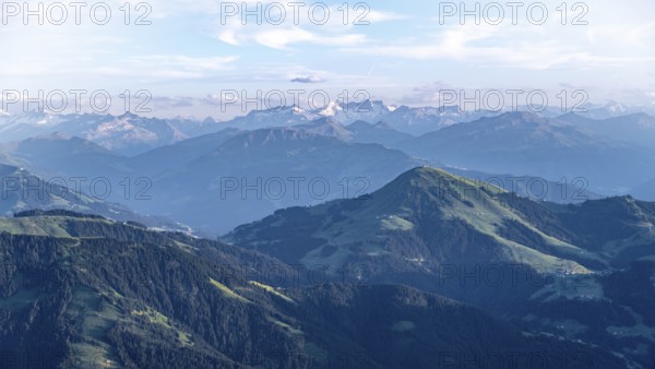 Evening atmosphere, view of Reichenspitze and Zillertal Alps, in front Hohe Salve, dramatic mountain landscape, view from Scheffauer, Tyrol, Austria