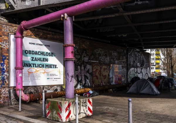 Waste and rubbish collection point, homeless people under the Jannowitzbrücke, Berlin, Germany