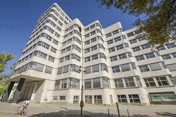 Shell-Haus, Reichpietschufer, Tiergarten, Mitte, Berlin, Germany