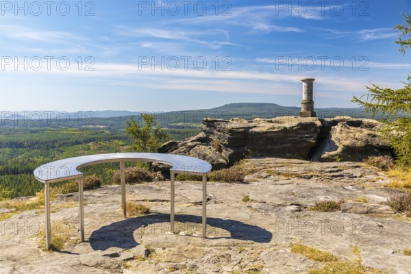 Triangulation column on the Großer Zschirnstein, in the background the Großer Schneeberg, Reinhardtsdorf-Schöna, Saxon Switzerland, Saxony, Germany
