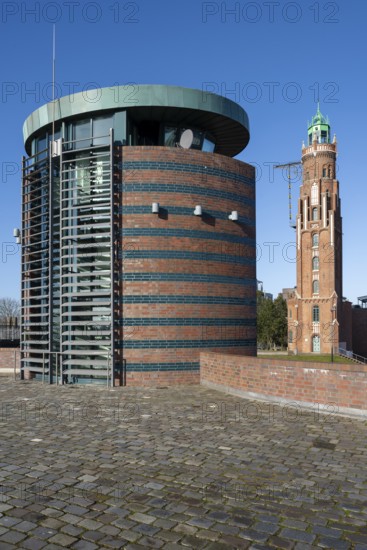 Lock keeper's house next to Simon Loschen lighthouse, Loschen tower, Brick Gothic, Havenwelten, Bremerhaven, Bremen, Germany