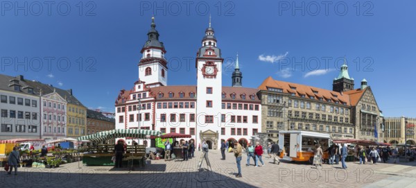 Market day on the market square, panorama with Siegertsches Haus, tower of the Jakobikirche, Old Town Hall and New Town Hall, Chemnitz, Saxony, Germany