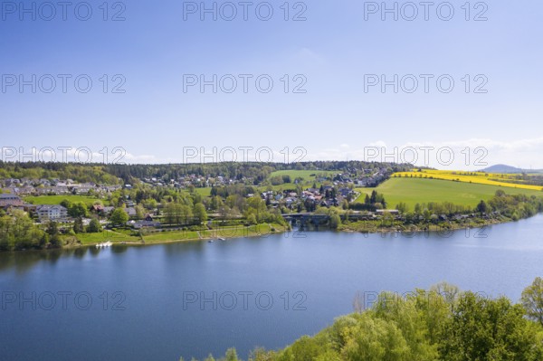 Malter, town view with dam and Weißeritz valley railway, in the background the Luchberg, aerial view, Dippoldiswalde, Erzgebirge, Saxony, Germany