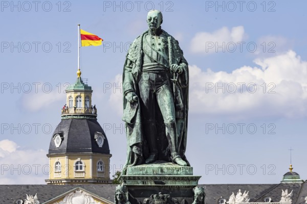 Grand Duke Karl Friedrich Monument. Karlsruhe Palace, former residence of the Margraves and Grand Dukes of Baden. Karlsruhe, Baden-Württemberg, Germany