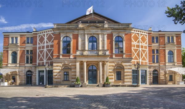 Portal of the Richard Wagner Festival Theatre of the Bayreuth Festival on the Green Hill, Bayreuth, Upper Franconia, Franconia, Bavaria, Germany