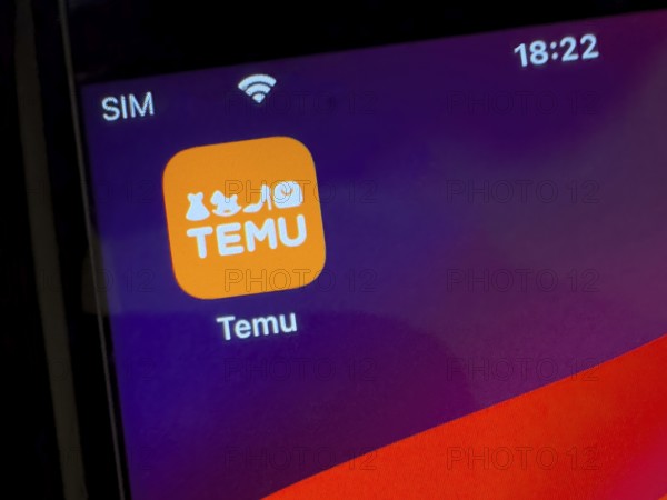 App symbol of Chinese online retailer online trade from China TEMU on smartphone, international