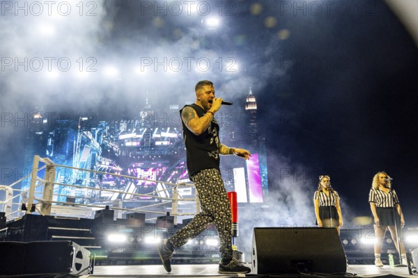 FiNCH on his Arena Tour 2025 at the ZAG Arena in Hanover on 8 October 2025