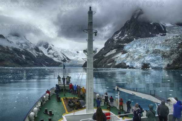Expedition ship reaches Drygalski Fjord, South Georgia, glacier, icy landscape, Antarctica