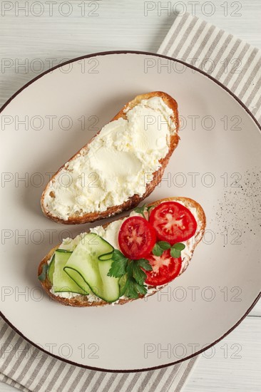 Sandwich, with cream cheese, homemade, on a cutting board, rustic style, no people, selective focus, breakfast