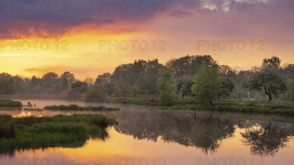Sunset at Ahlhorn fish ponds, Ahlhorn, Lower Saxony, Germany