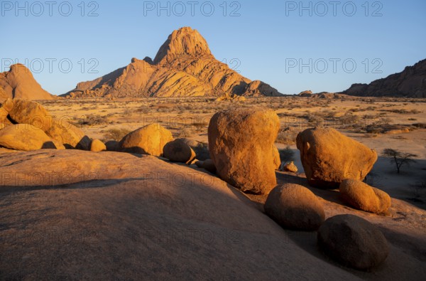 Rocks and desert landscape, Pontok Mountains, Große Spitzkoppe, Große Spitzkuppe Nature Reserve, Namibia