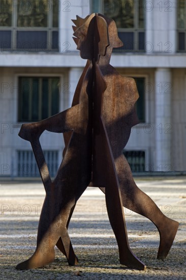 Artwork entitled The Wanderers by M. F. Otto, Corten steel, Georgsplatz, Hanover, Lower Saxony, Germany