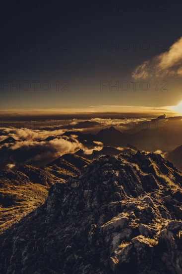 Sunrise hike on the Hochplatte near Halblech in the Ammergau Alps, Ammergebirge in the Allgäu, Bavaria, Germany