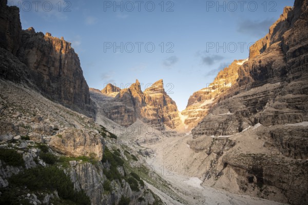 Sunset, mountain valley, Castelletto Superiore and Cima Sella peaks, back Scharte Bocca di Tuckett, Brenta Mountains, Brenta, Brenta-Adamello Natural Park, Trentino, Italy