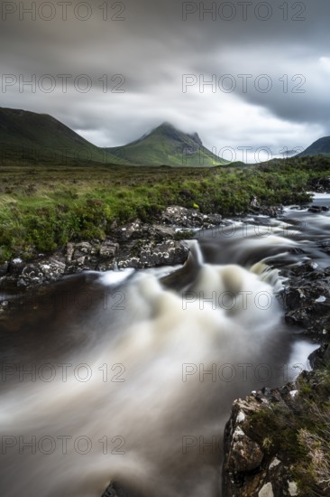 River Sligachan, Cuillin Mountains in the background, Isle of Skye, Highlands, Inner Hebrides, Scotland, United Kingdom