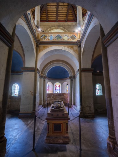 The imperial palace of Goslar covers an area of around 340 by 180 metres, located at the foot of the Rammelsberg in the south of the town of Goslar, on which the imperial house, the former collegiate monastery St. Simon and Judas, the palace chapel of St. Ulrich and the Church of Our Lady are or were located. The imperial palace, built between 1040 and 1050 under Henry III, is a unique monument to secular architecture. For over 200 years, German and European history was written here at numerous imperial and court conventions. Palatine Chapel of St Ulrich. In the lower chapel, right in the centre of the cross, there is now a sarcophagus whose lid is adorned with a sculpture created around the middle of the 13th century: The life-size, reclining Henry III, his head resting on a pillow, The sarcophagus contains (in an octagonal, gilded capsule) the heart of Henry III, which remained in Goslar at his request and has been kept in St Ulrich's Chapel since 1884, Kaiserpfalz Goslar, G