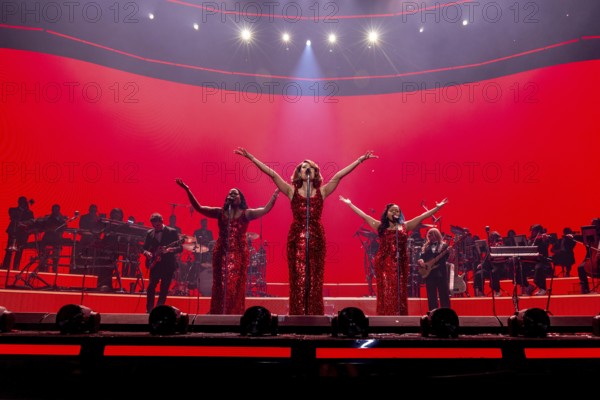 RAYE live on This Tour May Contain New Music at Berlin's Uber Arena on 24.01.2026