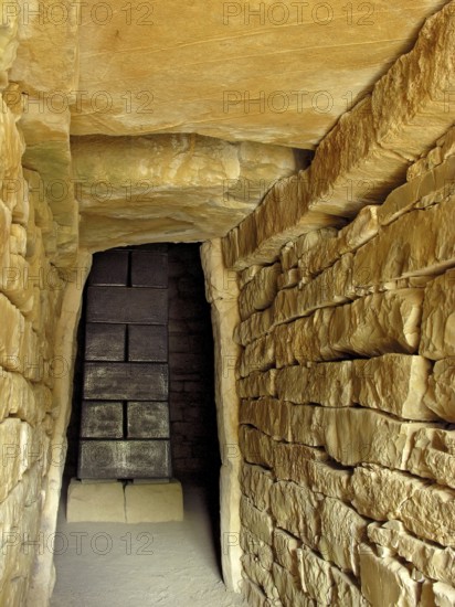 Etruscan tomb, reconstructed central pillar, tumulus, Tomba del Diavolino II, Devil II, excavations of antiquity, necropolises, Necropoli Etrusca di Vetulonia, Castiglione della Pescaia, Maremma, Province of Grosseto, Tuscany, Italy