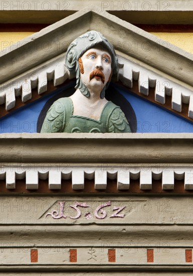 A so-called gaff head on the façade of the Haus zum Roten Ochsen, Renaissance, Erfurt, Thuringia, Germany
