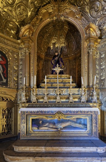 Interior view, side altar chapel, Capela do Senhor dos Passos, monastery church Igreja Santa Maria de Belém, Hieronymite monastery Mosteiro dos Jerónimos, also Mosteiro de Belém, Belém, Lisbon, Portugal