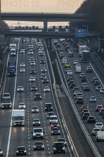 Motorway A3 between Düsseldorf and Leverkusen, near Erkrath, freeing of the hard shoulder during heavy traffic, camera monitoring