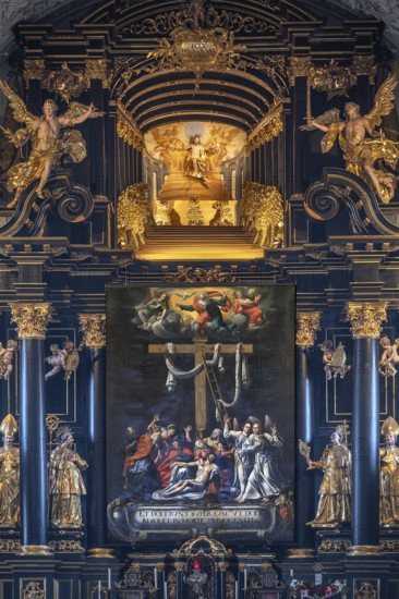 High altar with Lenten cloth, painted by Paul Honecke in 1626, baroque collegiate church, built 1651-1687, Klostergasse 7, Wilten, Innsbruck, Austria