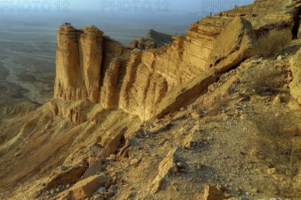 Middle East, Saudi Arabia, Edge of the World, rock formation, cliff, stone slope, 1000 meters high