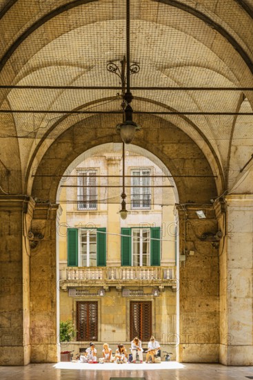 Art students drawing a vault, Pisa, Tuscany, Italy