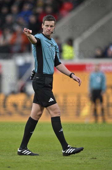 Referee Daniel Siebert gesture gesture soccer Bundesliga, Voith-Arena, Heidenheim, Baden-Württemberg, Germany