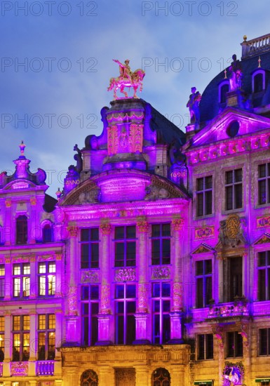 The illuminated golden horseman Charles de Lorraine on the guildhall L'Arbre d'Or, Guild of Brewers, Grand-Place, Grote Markt, Brussels, Belgium