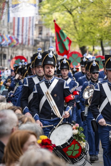 Parade of historically costumed guildsmen, Sechseläuten or Sächsilüüte, Zurich Spring Festival, Zurich, Switzerland