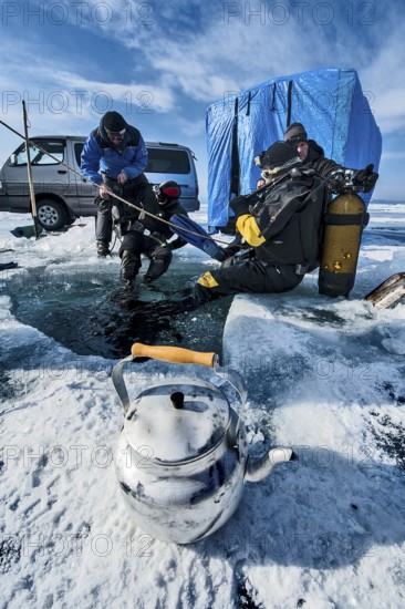 Scuba divers, Lake Baikal, Olkhon Island, Pribaikalsky National Park, Irkutsk Province, Siberia, Russia
