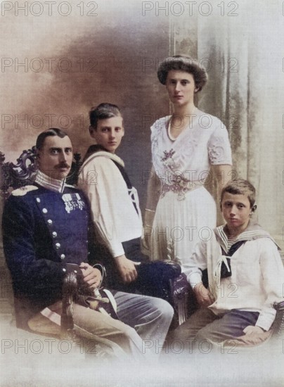 Das dänische Königshaus, The Danish Royal Family From the book The Year 1912 illustrated published London 1913, Historic, digitally restored reproduction from a 19th century original, Record date not stated