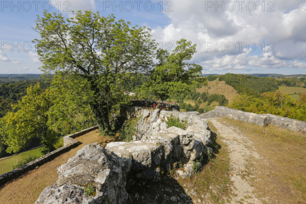 Castle ruins of Hohengundelfingen, ruins of a medieval hilltop castle, former headquarters of the Gundelfingen free noble family, Gundelfingen-Münsingen, Lautertal, Swabian Jura, Reutlingen district, Baden-Württemberg, Germany