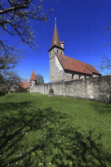 Fortified church from the Middle Ages, fortified church, Effeltrich in Franconian Switzerland, district of Forchheim, Upper Franconia, Bavaria, Germany