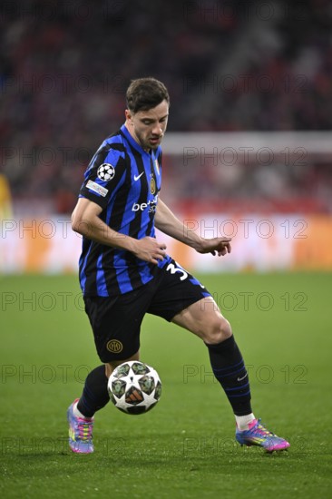 Carlos Augusto Inter Milan (30) Action on the ball Champions League, Allianz Arena, Munich, Bayern, Germany