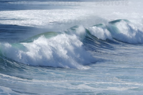Breaking wave, Atlantic Ocean, Sagres, Algarve, Portugal