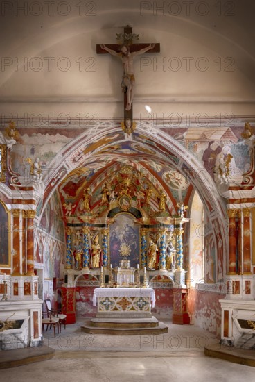 Interior view of altar, St. Jakob's Church, Ortisei, Val Gardena, South Tyrol, Italy
