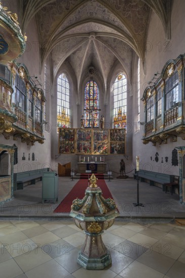 Chancel with baptismal font of the Protestant Church of St. Mary, baroqueised in the 18th century, Hersbruck, Middle Franconia, Bavaria, Germany