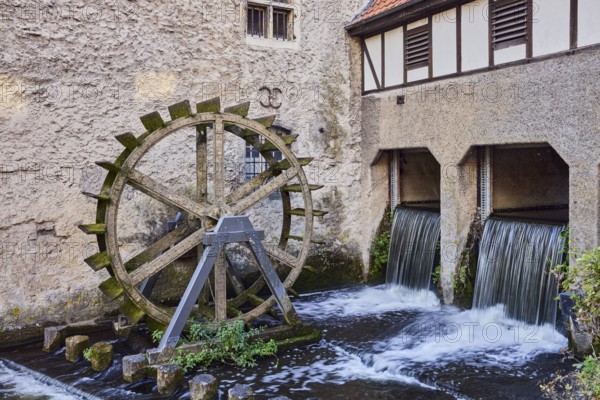 Mühlenstever, Stever river, Borgmühle watermill, historic waterwheel, flowing water surface, blurring due to flow effect, sunny, Borgmühlenpättken, Lüdinghausen, Münsterland, Coesfeld district, North Rhine-Westphalia, Germany