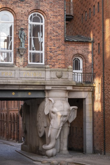 Monumental stone elephant, elephant gate or elephant portal or Elefantporten, by architect Vilhelm Dahlerup, Carlsberg district, Copenhagen, Denmark